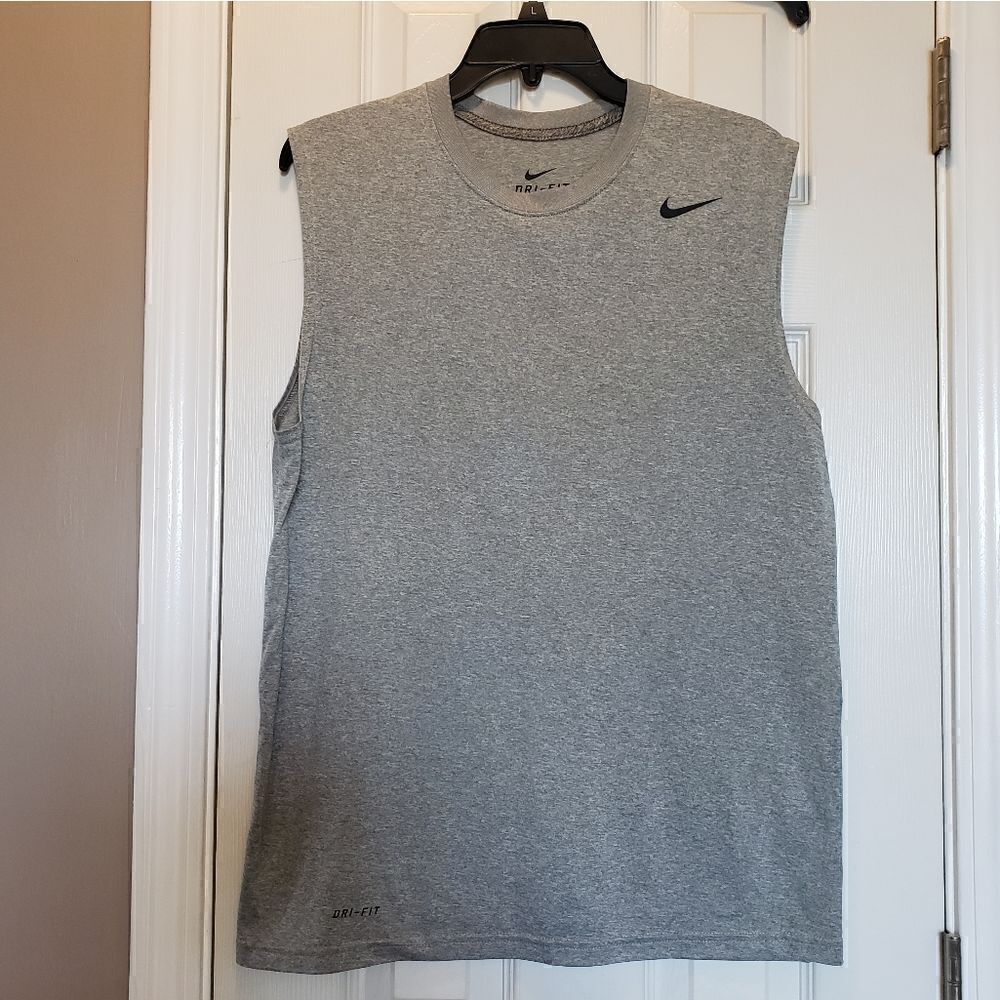 Nike Dri-Fit Training Tank Size Medium